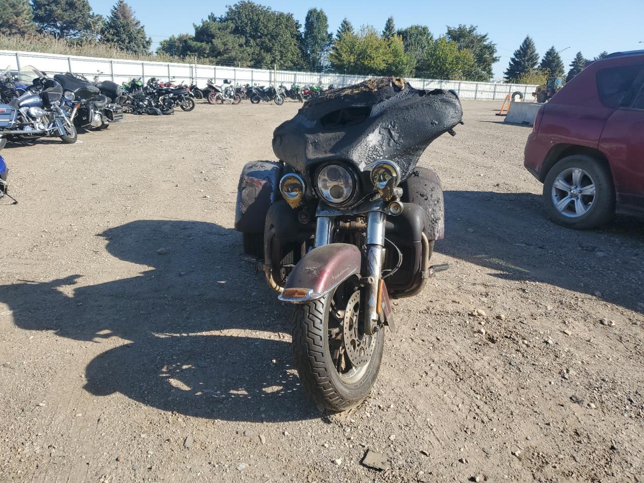 2015 Harley-Davidson Flhtcutg tri Glide Ultra