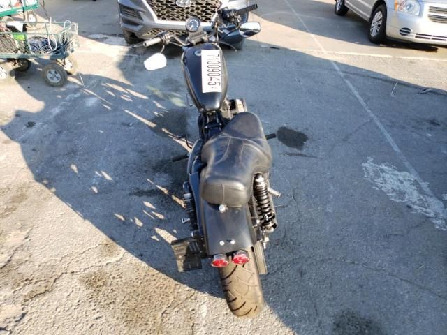 2016 Harley-Davidson XL883 Iron 883