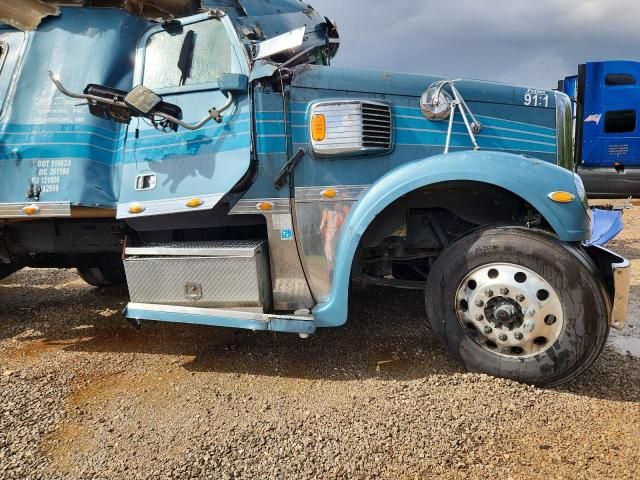 2016 Freightliner Coronado Semi Truck
