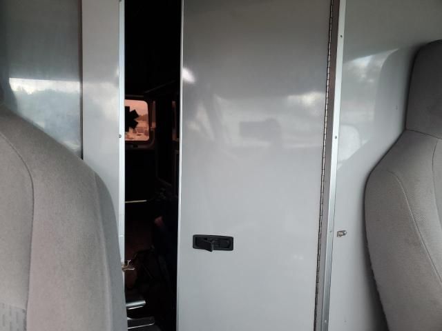 2011 Ford Econoline E350 Super Duty Van