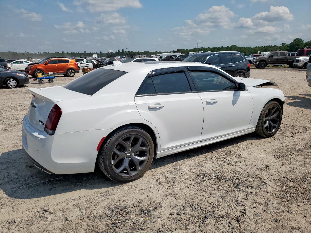 2022 Chrysler 300 s