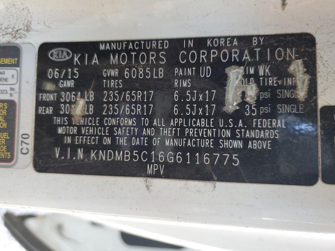 2016 KIA Sedona lx