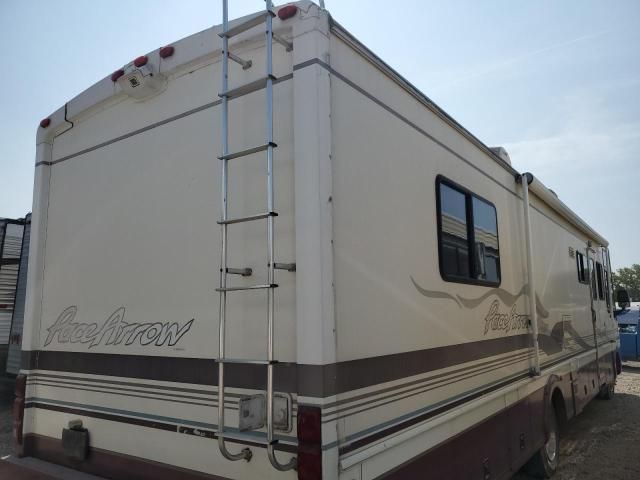 1999 Ford 1999 Fleetwood PACEAOW37C-RVS RV