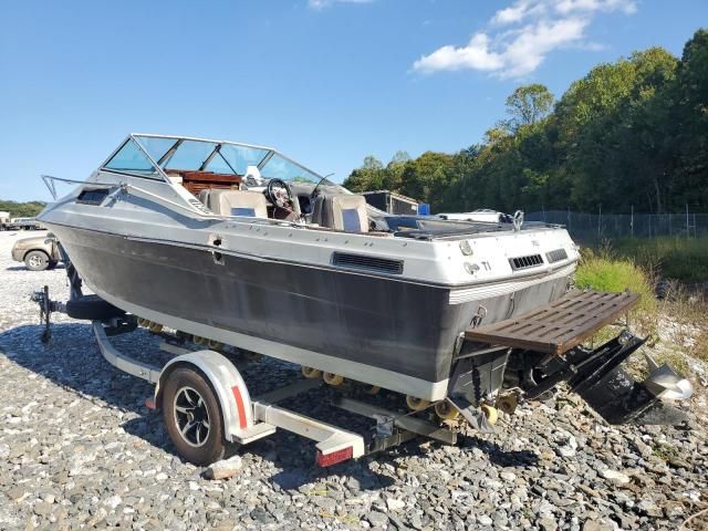 1987 Invader Boat