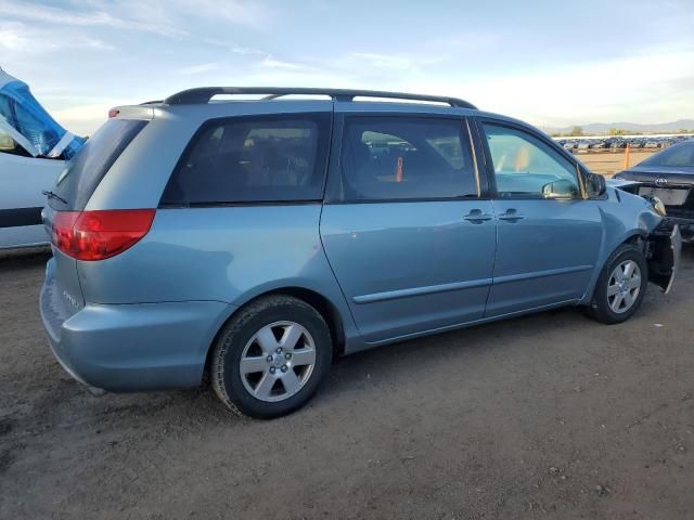 2006 Toyota Sienna CE