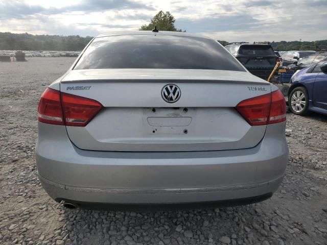 2013 Volkswagen Passat SEL