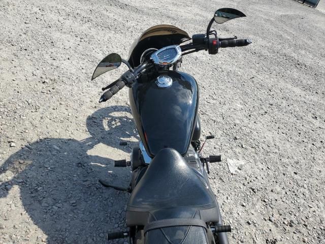 2011 Yamaha XVS1300 CU