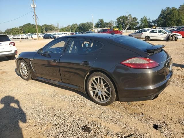 2012 Porsche Panamera 2