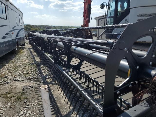 2019 Mac Don FD140 Flex Draper Head