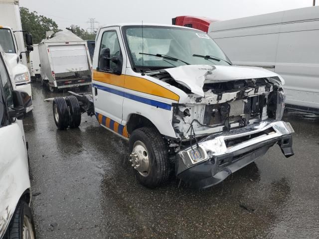 2022 Ford Econoline-Ambulance