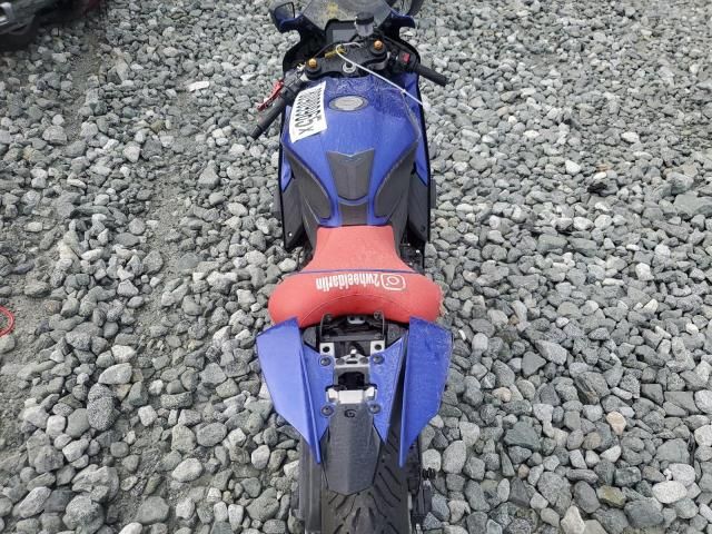 2024 Yamaha YZFR7
