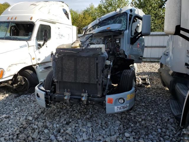2019 Peterbilt 579 Semi Truck
