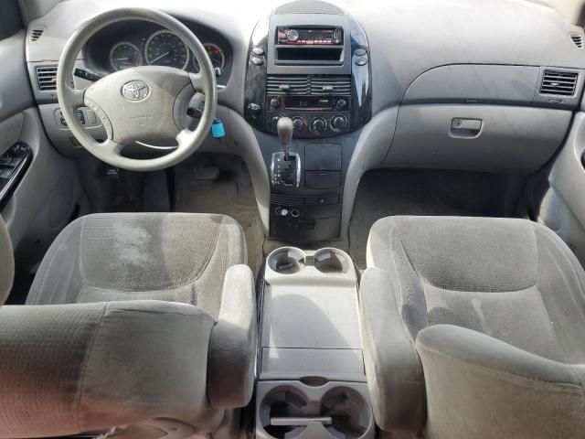 2005 Toyota Sienna ce