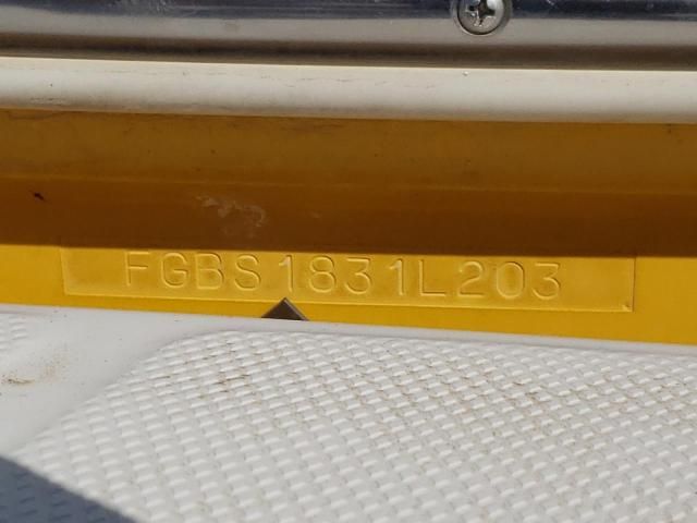 2003 Chaparral Boat