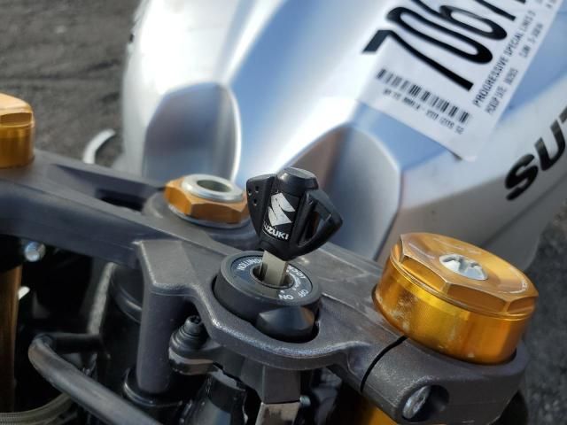 2025 Suzuki GSX-R1000 R