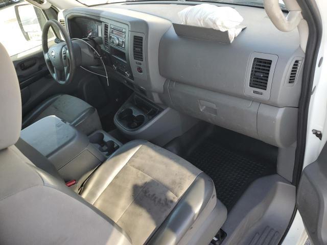 2015 Niss NV 2500 HD SV