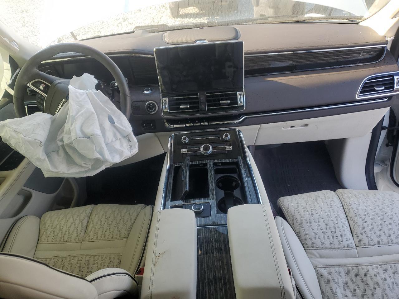 2024 Lincoln Navigator Black Label