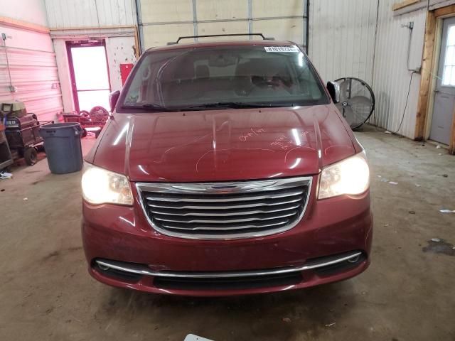 2014 Chrysler Town & Country Touring L