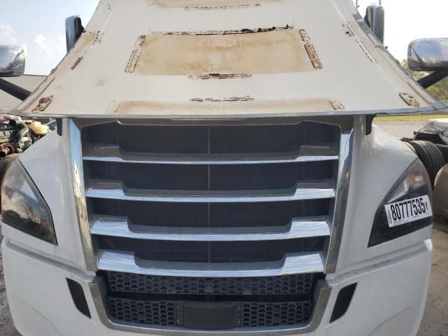 2021 Freightliner Cascadia 126 Semi Truck