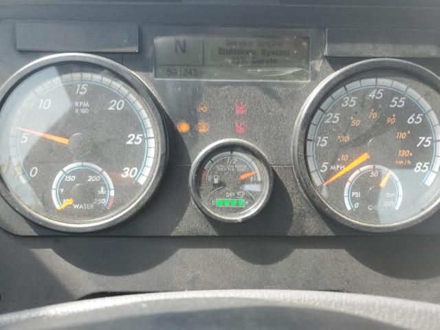 2016 Freightliner Cascadia 113 Semi Truck