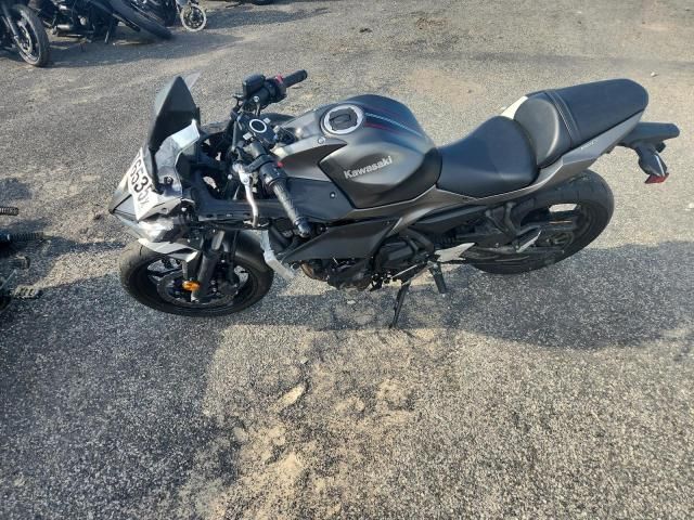 2022 Kawasaki EX650 N