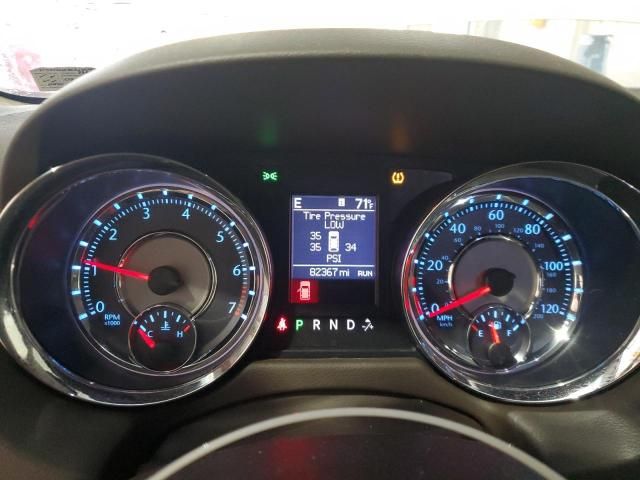 2012 Chrysler Town & Country Touring L