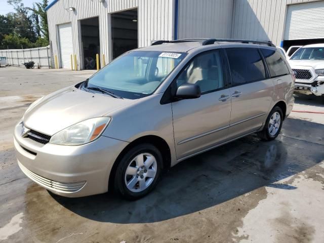 2004 Toyota Sienna ce