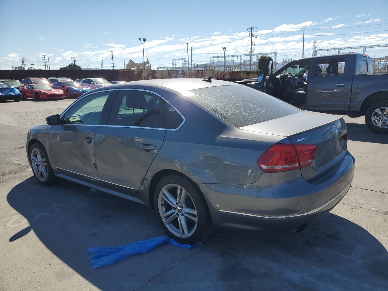 2015 Volkswagen Passat sel