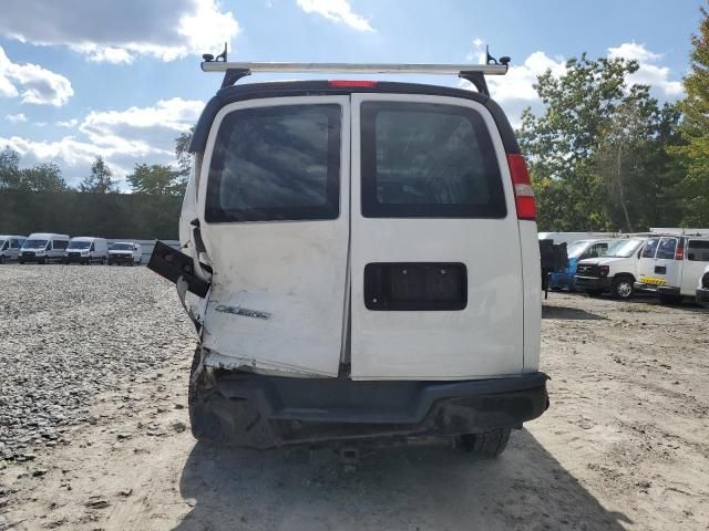2017 Chevrolet Express G2500