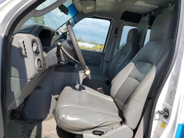 2012 Ford Econoline E350 Super Duty Van