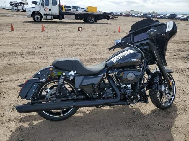 2025 Harley-Davidson Flhx