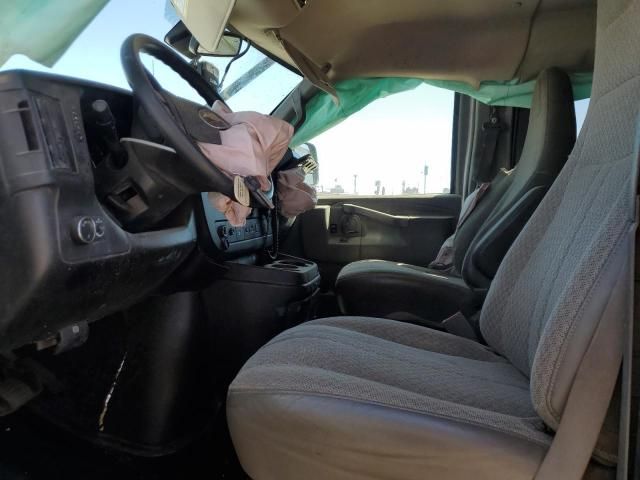 2022 Chevrolet Express G2500 LT