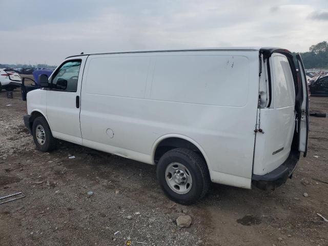 2017 Chevrolet Express G2500