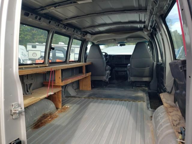 2005 GMC Savana G2500