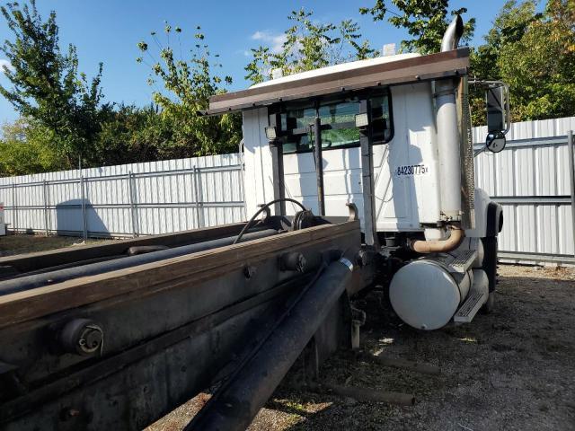 2005 Mack CV713 ROLL-OFF Container Truck