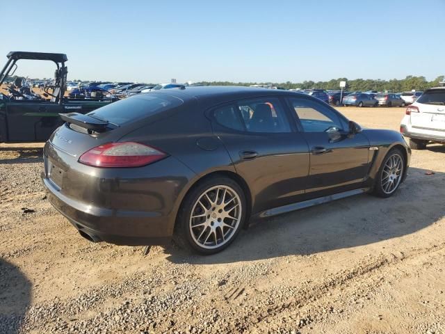 2012 Porsche Panamera 2