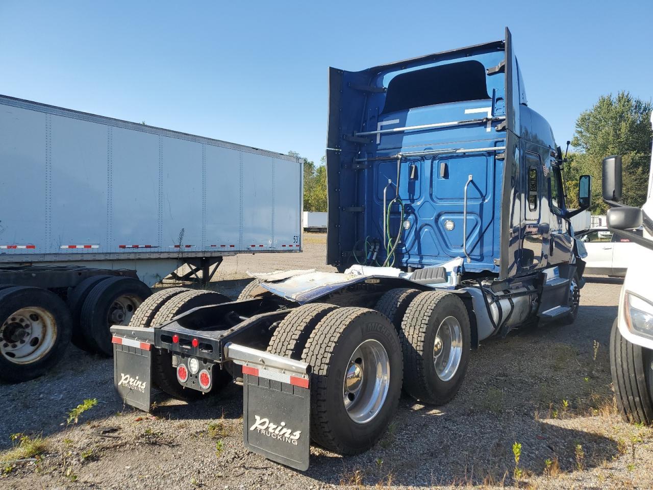 2024 Freightliner Cascadia 126 Semi Truck