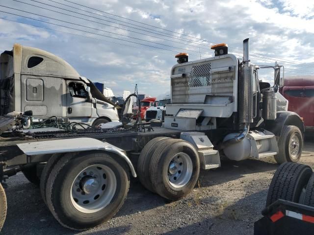 2007 Peterbilt 379 Semi Truck