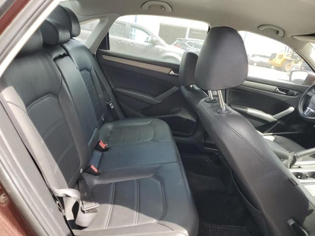 2014 Volkswagen Passat SE