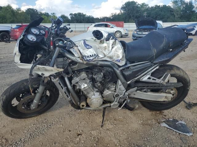 2002 Yamaha FZS10