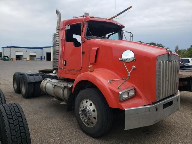 2004 Kenworth T800 Semi Truck