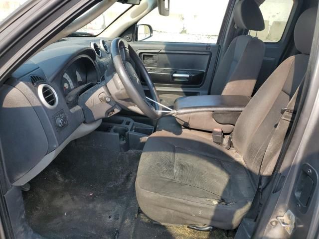 2008 Mitsubishi Raider LS