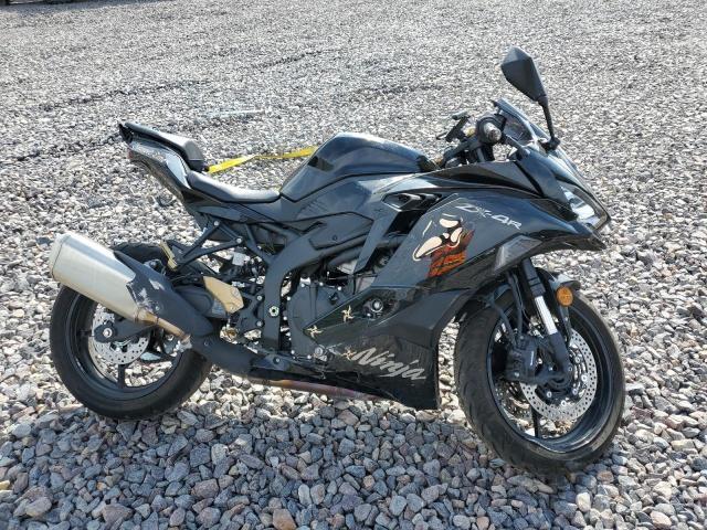 2025 Kawasaki ZX400 P