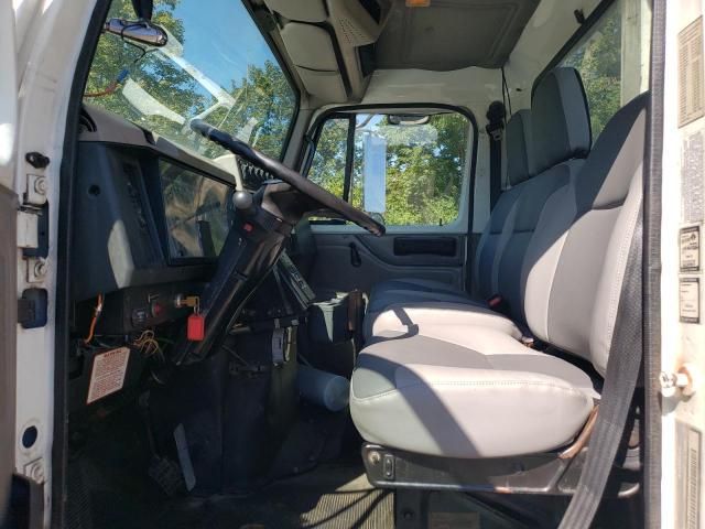 2001 International 4000 4700
