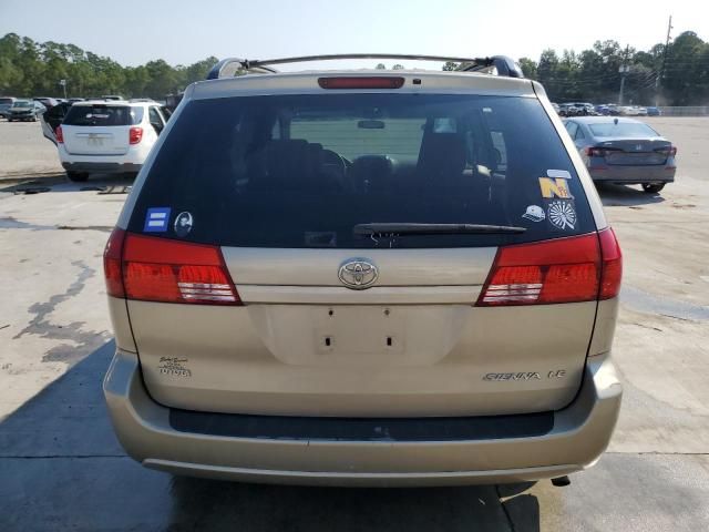 2004 Toyota Sienna ce