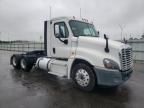 2018 Freightliner Cascadia 125 Semi Truck
