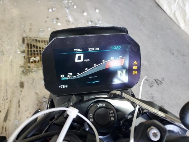 2024 BMW M 1000 R