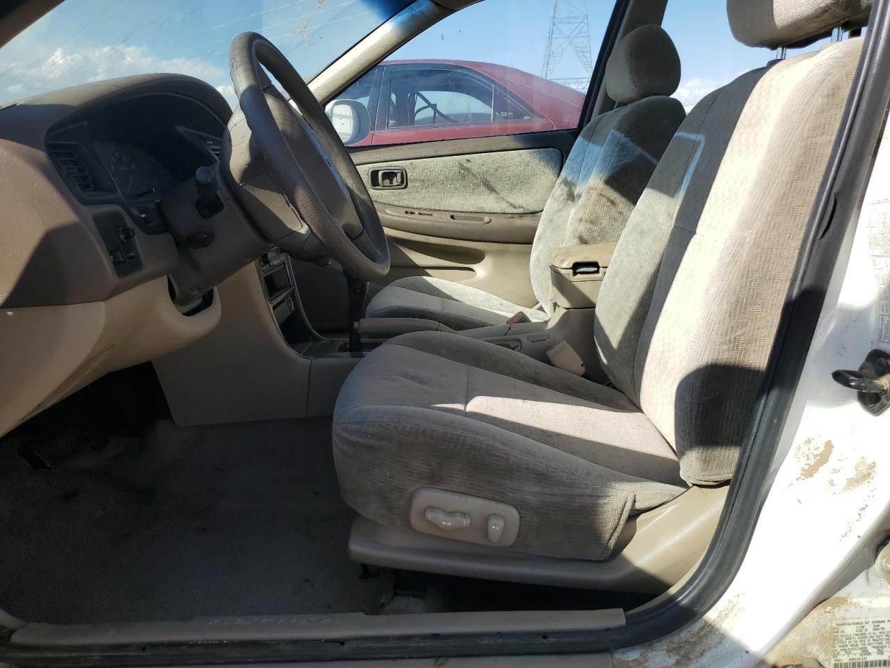 2001 Nissan Altima xe