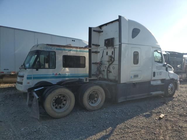 2019 Freightliner Cascadia 126 Semi Truck