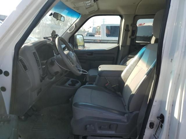 2016 Nissan NV 3500 S